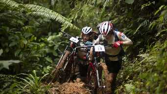 This Race Is Back On