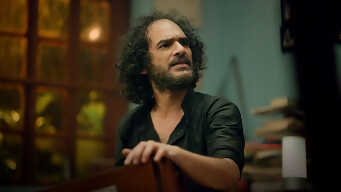 The Defective Detective