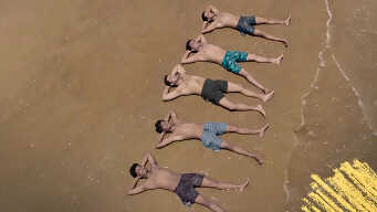 Kurmur Kurmur Dhoom Dharakka