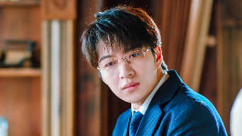 The Girl Who Sees Smells EP 7