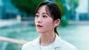 The Girl Who Sees Smells EP 15