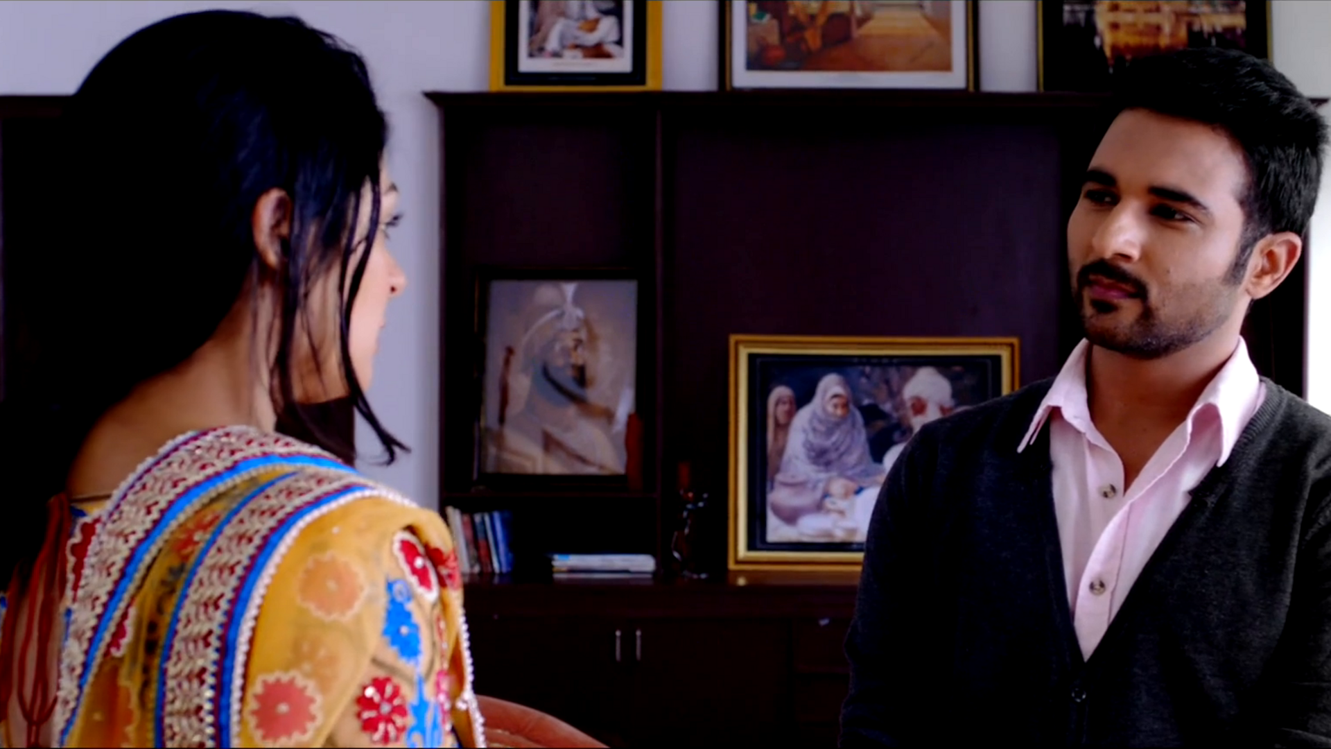 Ronde Sare Vyah Picho